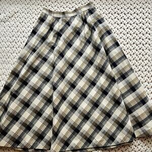 Vintage 90s Academia Black & Cream Plaid Pleated Circle Skirt Size XS